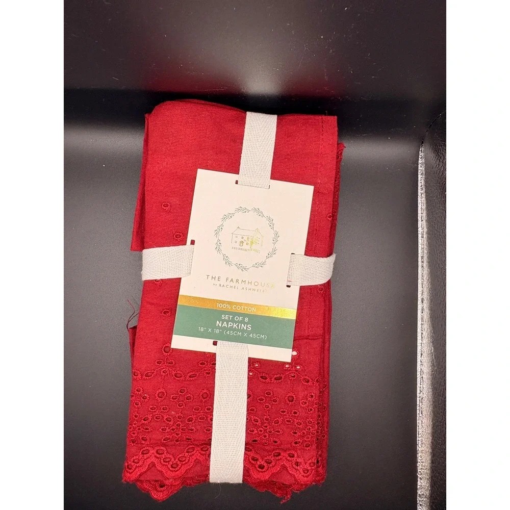 Rachel Ashwell The Farmhouse Red Cotton Eyelet Napkins Set of 8 Scalloped 18x18